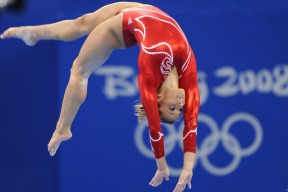 开云体育app-孙兴慜一剑封喉，西班牙险胜马里背后的亚洲足球启示录