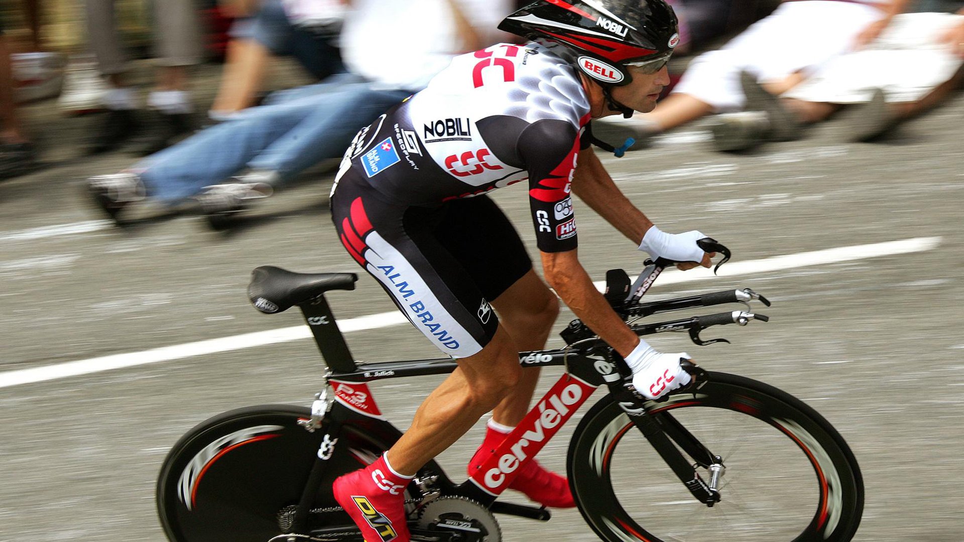 横扫与接管,跨越国界的体育胜利叙事