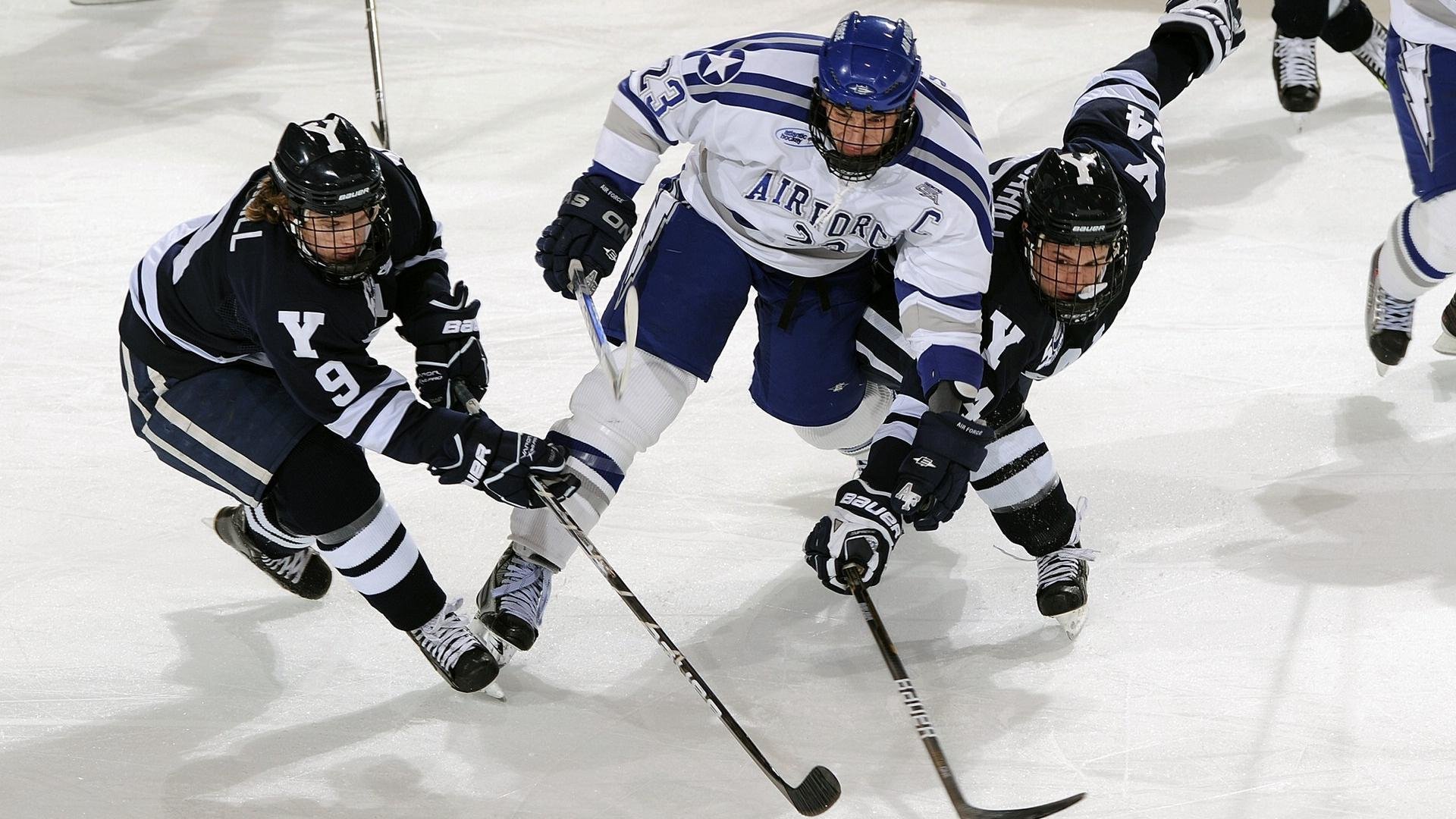 霍勒迪末节统治攻防,老鹰展翅强势击落山西
